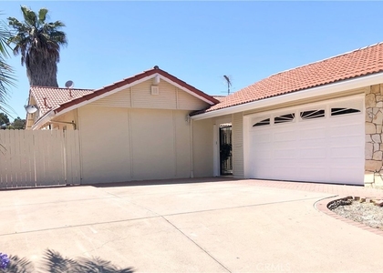 615 Avenida Vaquero - Photo 1