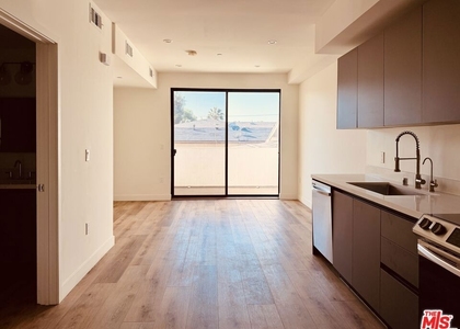 919 Harvard Boulevard - Photo 1