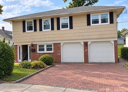28 Girard Avenue - Photo 1