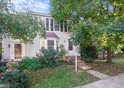 21098 Cornerpost Square - Photo 1