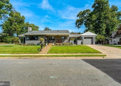 2727 N Dinwiddie Street - Photo 1