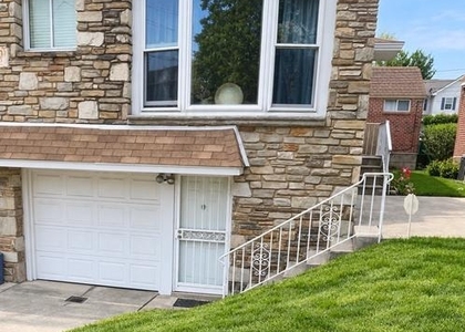 1003 E Sedgwick Street - Photo 1