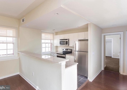 532 Spruce Street - Photo 1