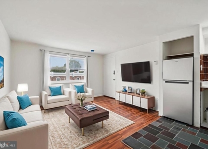 409 Naomi Street - Photo 1