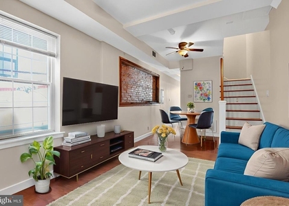 112 E Allen Street - Photo 1