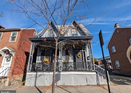 115 Chambersburg Street - Photo 1