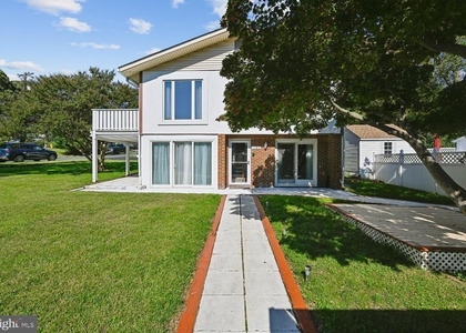 1185 Bayview Vista - Photo 1