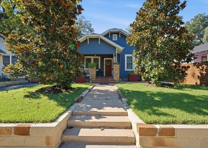 2407 Willow St - Photo 1