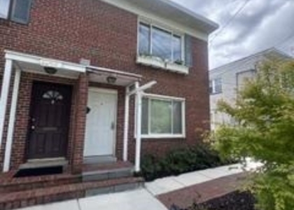 1241 Alabama Avenue Se - Photo 1