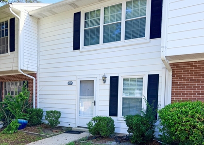 207 Kettering Court - Photo 1