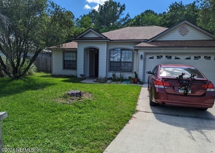 7734 Invermere Boulevard N - Photo 1