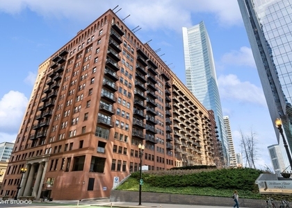 165 N Canal Street - Photo 1