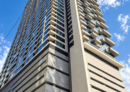 235 W Van Buren Street - Photo 1