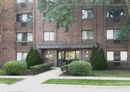 835 Pearson Street - Photo 1