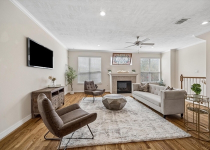 1807 Stacy Crest - Photo 1