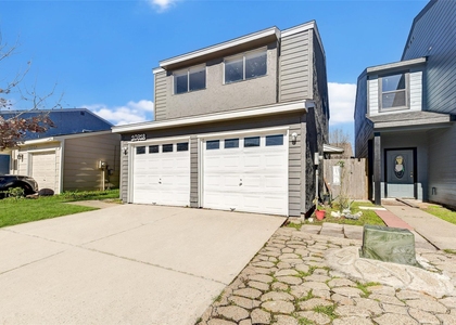 10318 Sommerville Avenue - Photo 1