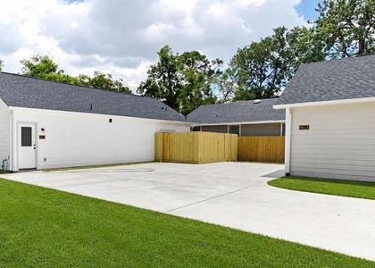 8614 Peach Tree Street - Photo 1