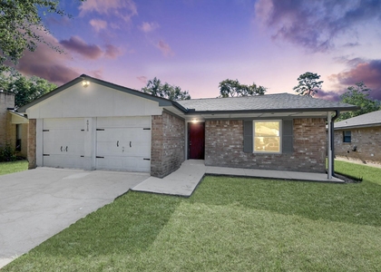 4918 Monteith Drive - Photo 1