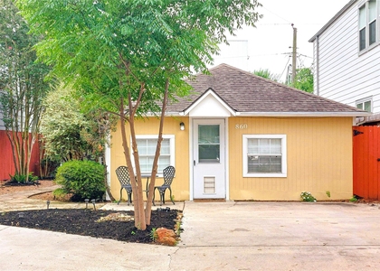 860 E 25th Street - Photo 1