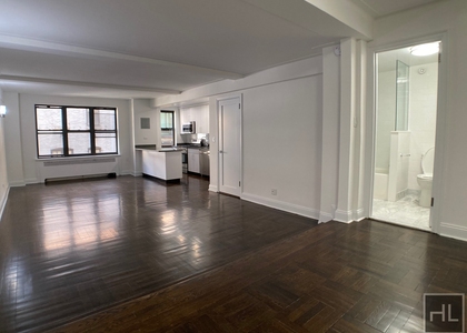 East 38 Street - Photo 1