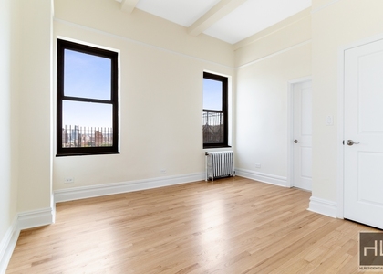 Second Avenue - Photo 1