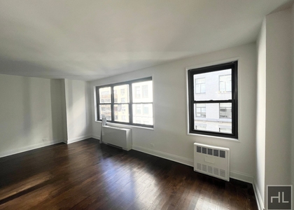 5 Avenue - Photo 1
