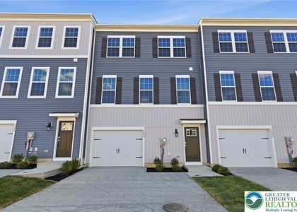 1084 Meadowlark Drive - Photo 1