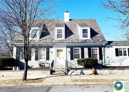 928 Linden Street - Photo 1