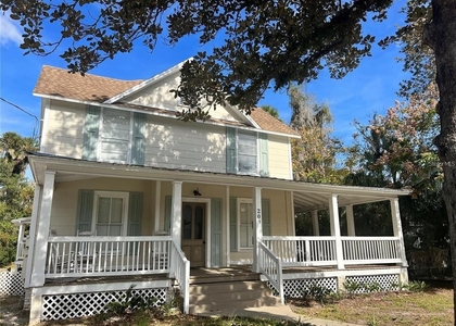 209 W Wisconsin Avenue - Photo 1