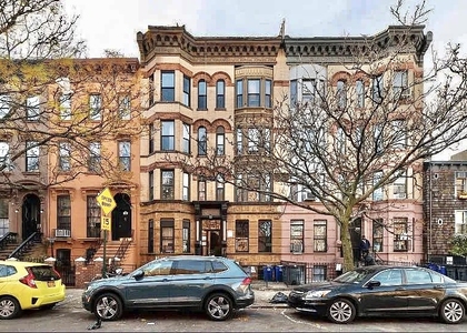 30 Claver Place - Photo 1
