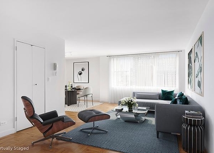 West 60th Street - Photo 1