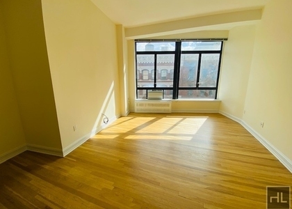 Astor Place - Photo 1