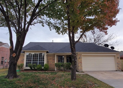 8006 Yacht Club Drive - Photo 1