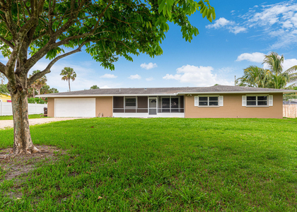 925 Se Osceola Street - Photo 1