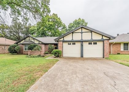 1010 Purdue Drive - Photo 1