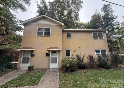 900 Lexington Avenue - Photo 1
