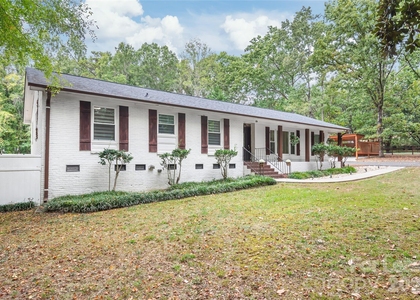 2600 E Providence Drive - Photo 1
