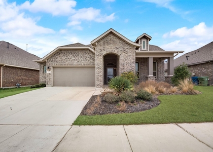 709 Falcon Road - Photo 1