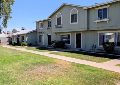 2640 W Coolidge Street - Photo 1