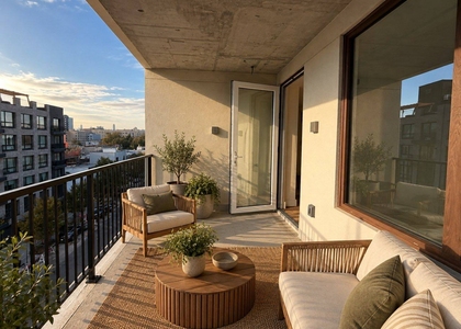 997 Rogers Avenue - Photo 1