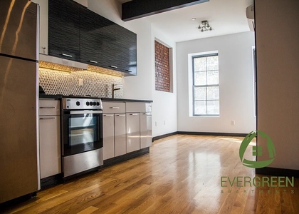 957 Kent Avenue - Photo 1