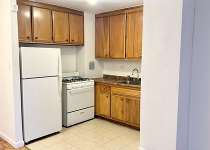 85-15 Main Street - Photo 1