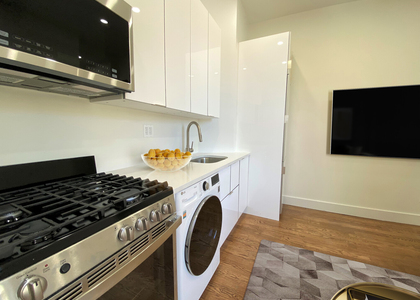455 Hudson Street - Photo 1