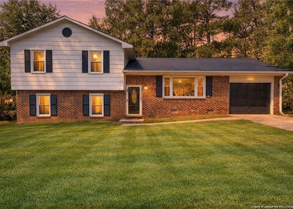 1120 Leslie Drive - Photo 1