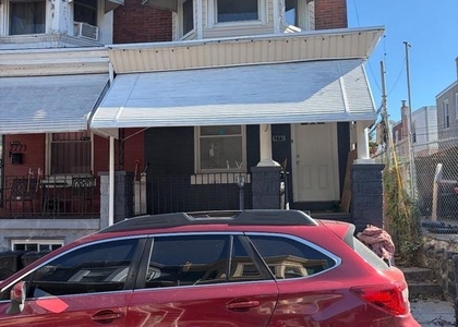 279 S Cecil Street - Photo 1