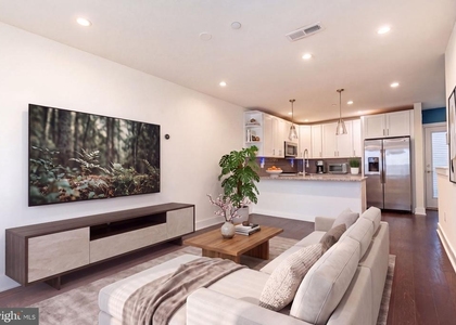 1139 Clay Street - Photo 1