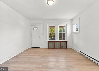 226 E 23rd Street - Photo 1