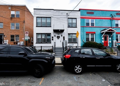 1825 Providence Street Ne - Photo 1