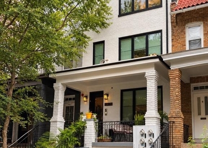 1471 Girard Street Nw - Photo 1