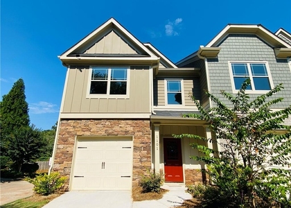 1101 North Village Drive - Photo 1